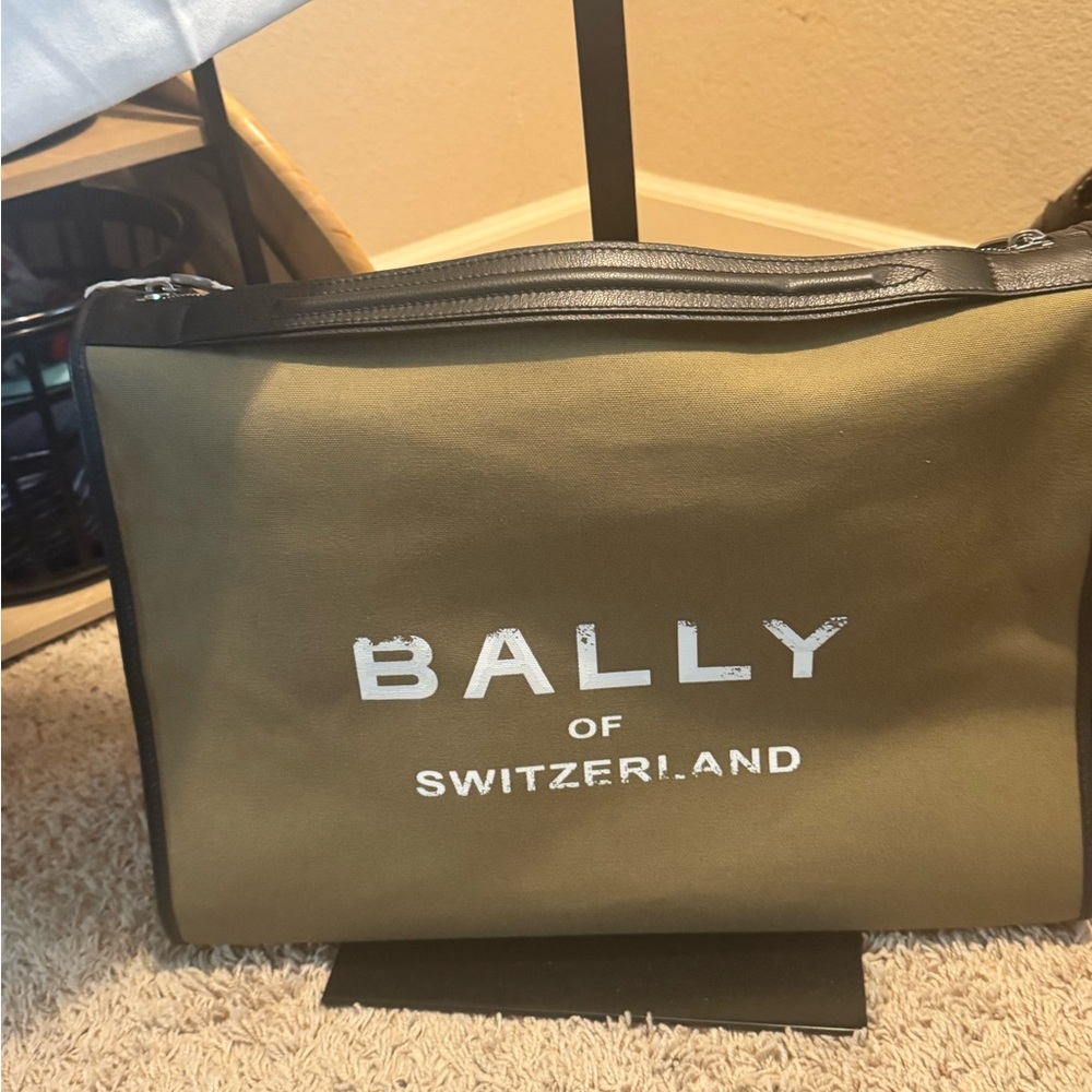 Bally 
Large Tote Bag Switzerland Luxury Leather and canvas Shoulder bag
